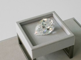 D 色和 Flawless 净度级别101.38ct的水滴形钻石回收价格多少钱呢？