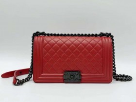 徐州奢侈品管家鉴定回收CHANEL香奈儿红色牛皮黑扣中号Leboy单肩斜挎包图鉴