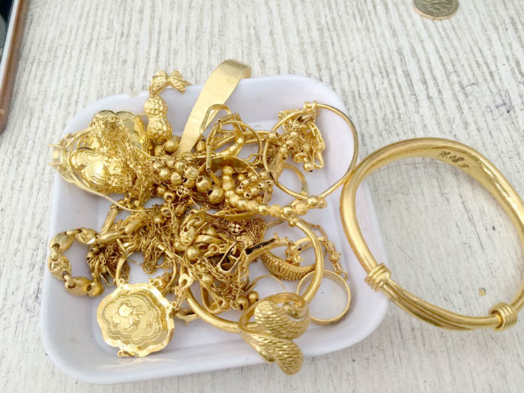 股市走强 美元走强 黄金可能难以实现突破